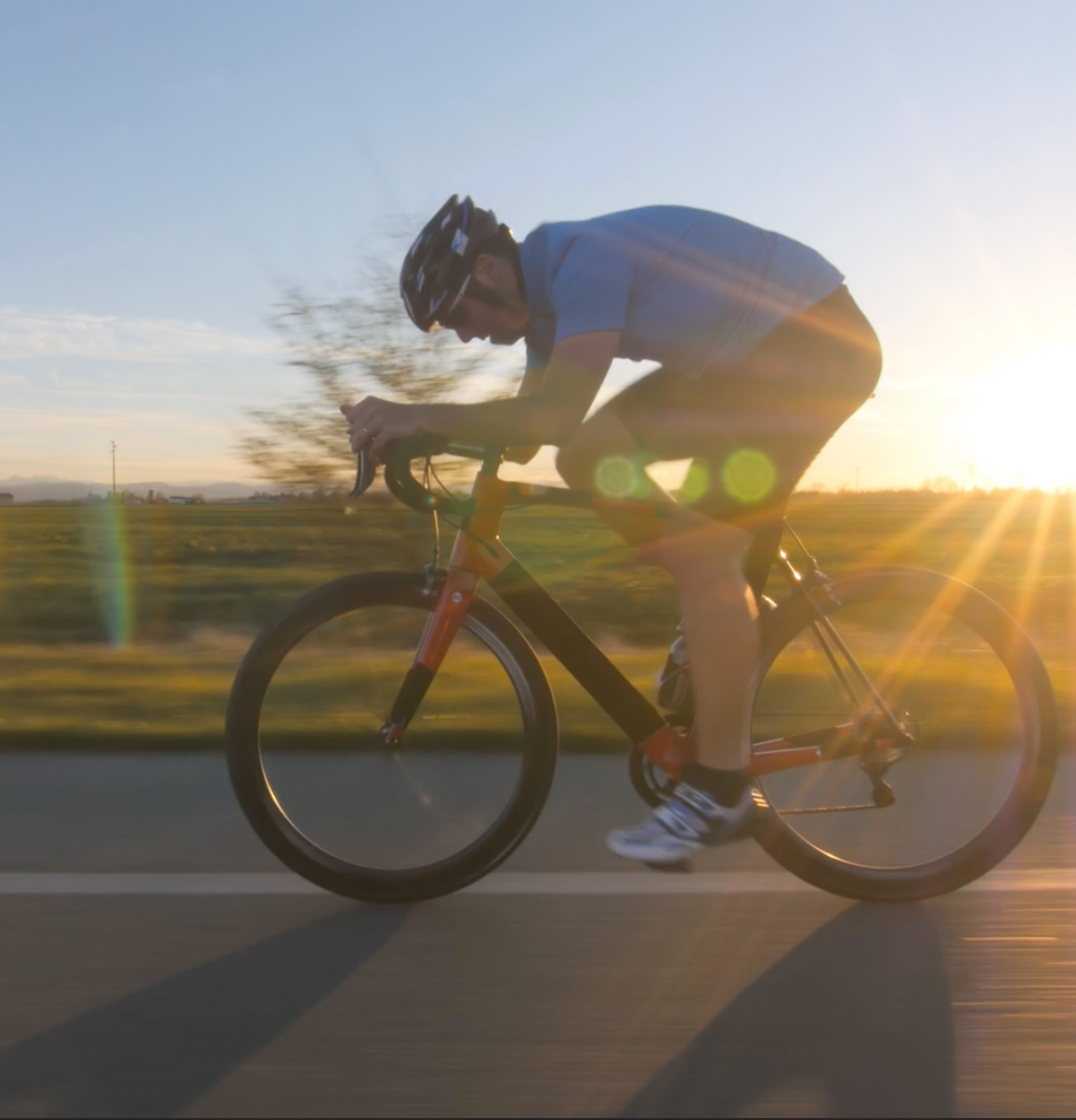 Uitzicht op Zahara de la Sierra vanuit gravelroute