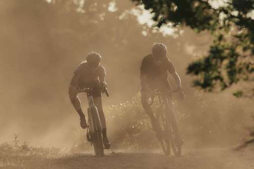 Gravelbikers in de Sierra van Grazalema tijdens fietsvakantie