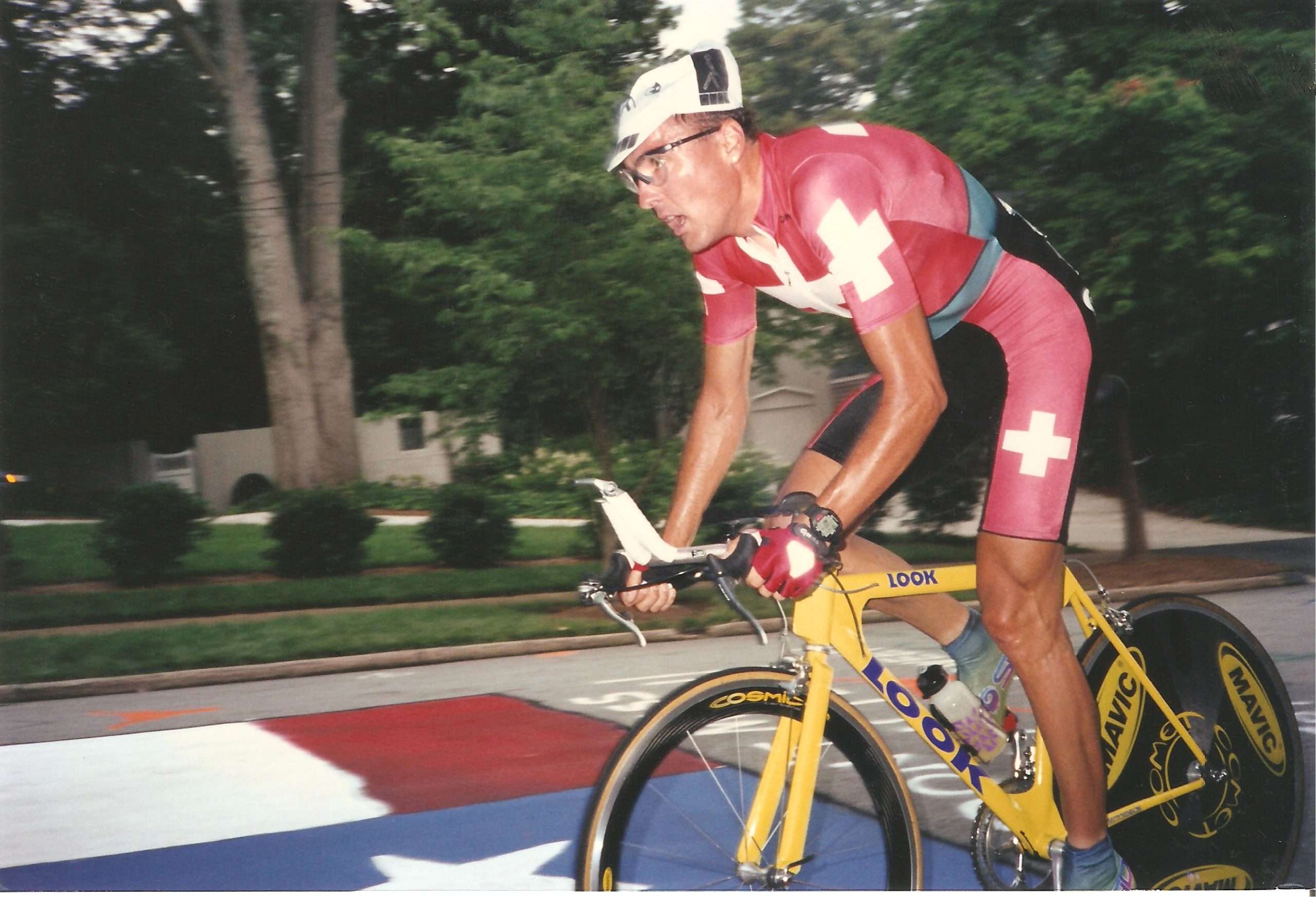 https://upload.wikimedia.org/wikipedia/commons/0/05/1996_Atlanta_Olympics_Time_Trial_-_Alex_Zulle.jpg